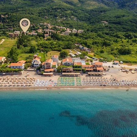 Apartments Viktorija Петровац Экстерьер фото