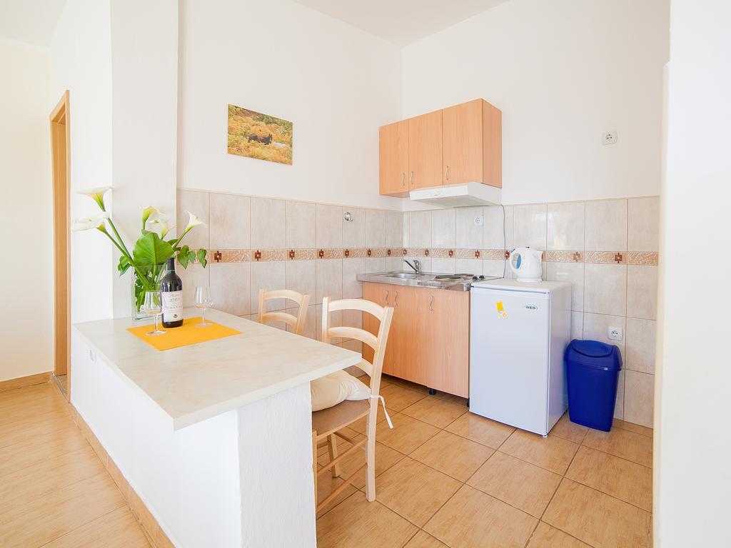 Apartments Viktorija Петровац Номер фото