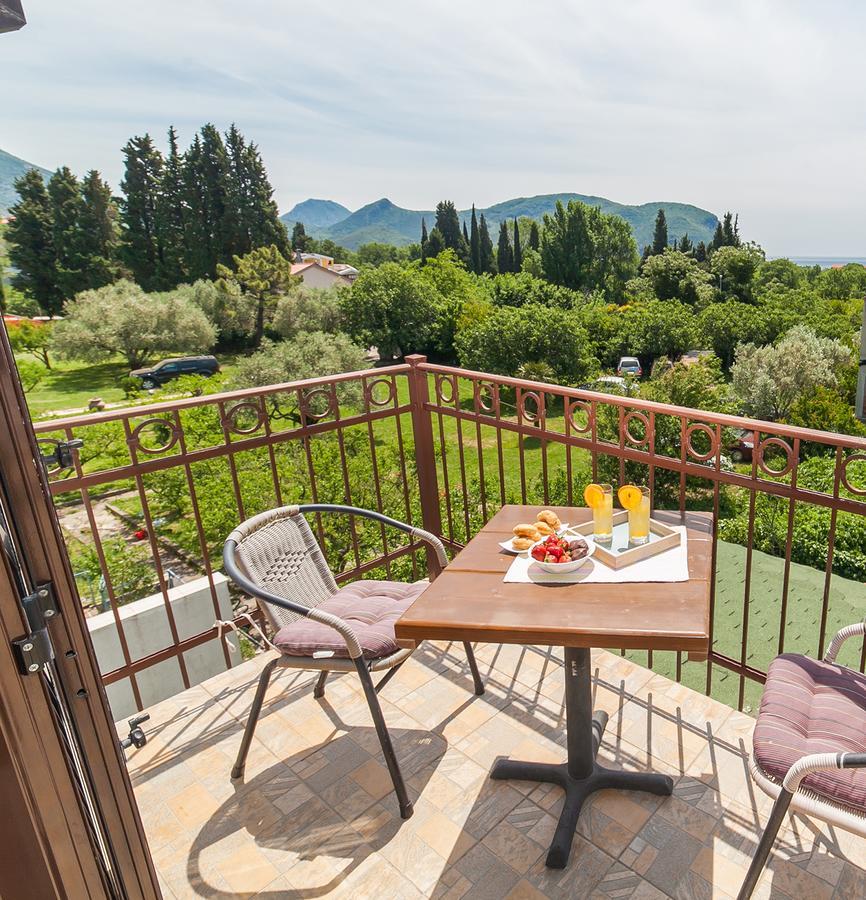 Apartments Viktorija Петровац Экстерьер фото